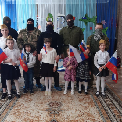 В Социальном приюте для детей и подростков «Надежда» Погарского района прошёл праздник, посвященный Дню защитника Отечества