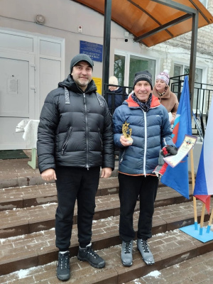 В соревнованиях «Навлинская лыжня», прошедших 11 февраля в парке Культуры и отдыха, приняли активное участие сотрудники КЦСОН Навлинского района, слушатели «Университета 3 возраста», члены клуба «Серебряный возраст» и волонтёры клуба