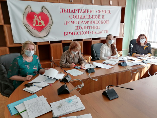 О проведении совещания на тему: «Возврат детей из замещающих семей»