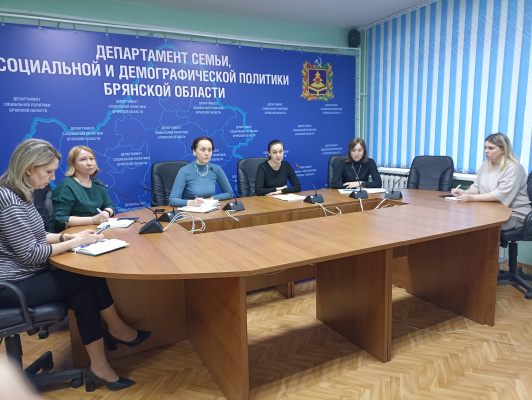 Видеоконференция с сотрудниками Управления по вопросам миграции УМВД России по Брянской области